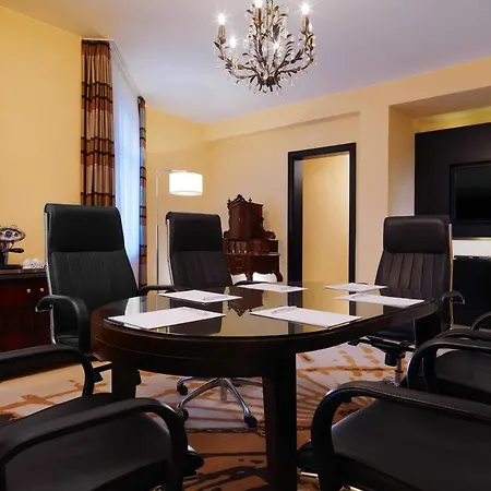 Hotel Le Méridien Grand 5*