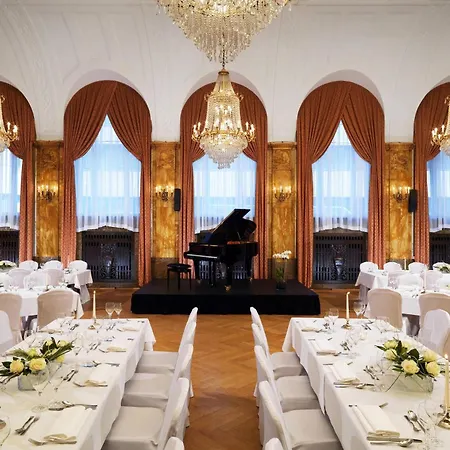 Le Meridien Grand