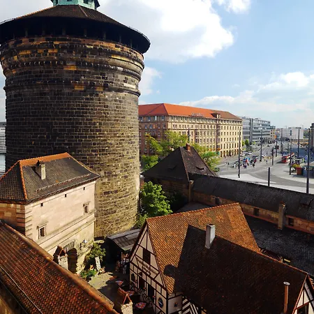 Le Meridien Grand Hotel 5*